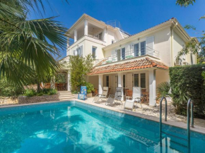 Splendid apartment in Pula with a shared swimming pool